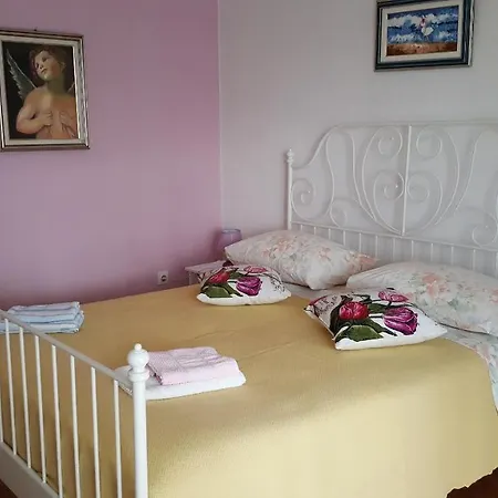 Haus Silvia Apartman *