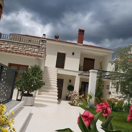 Haus Silvia